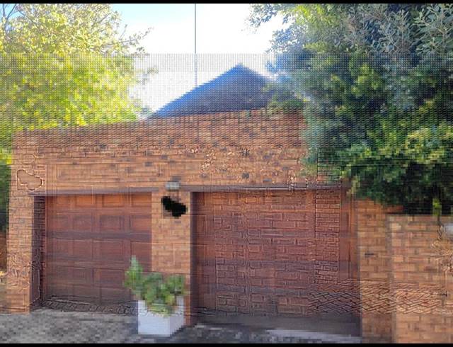 4 BEDROOM PROPERTY TO RENT IN FAERIE GLEN